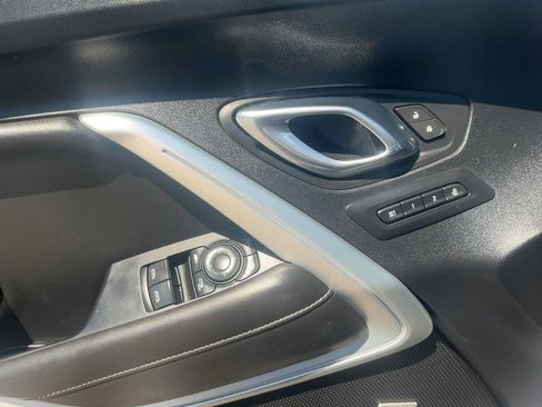Used 2019 Chevrolet Camaro SS RWD image 30