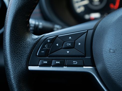 Used 2022 Nissan Kicks SR w/ Interior Electronics Package image 20