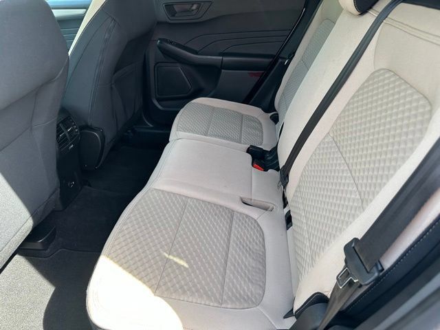 Used 2022 Ford Escape SE w/ Cold Weather Package AWD/4WD image 18