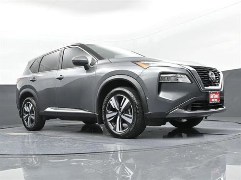 Used 2023 Nissan Rogue SL w/ SL Premium Package FWD image 31