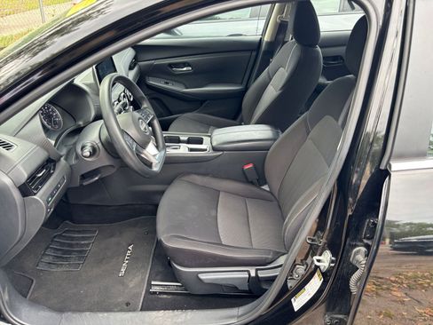 Used 2025 Nissan Sentra SV FWD image 24