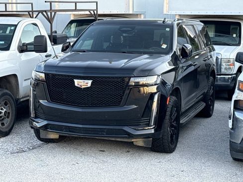 Used 2024 Cadillac Escalade ESV Sport Platinum AWD/4WD image 3