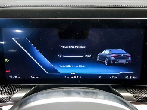 Used 2023 BMW i7 xDrive60 AWD/4WD image 15