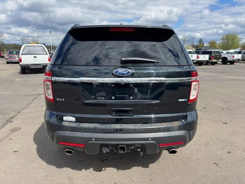 Used 2014 Ford Explorer XLT w/ Equipment Group 202A AWD/4WD image 4