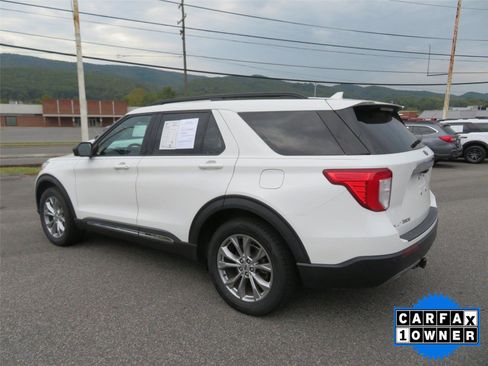 Used 2020 Ford Explorer XLT w/ Equipment Group 202A image 5