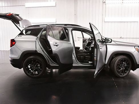 Used 2023 GMC Terrain SLE w/ Driver Convenience Package AWD/4WD image 30