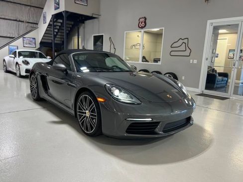 Used 2017 Porsche 718 Boxster image 60
