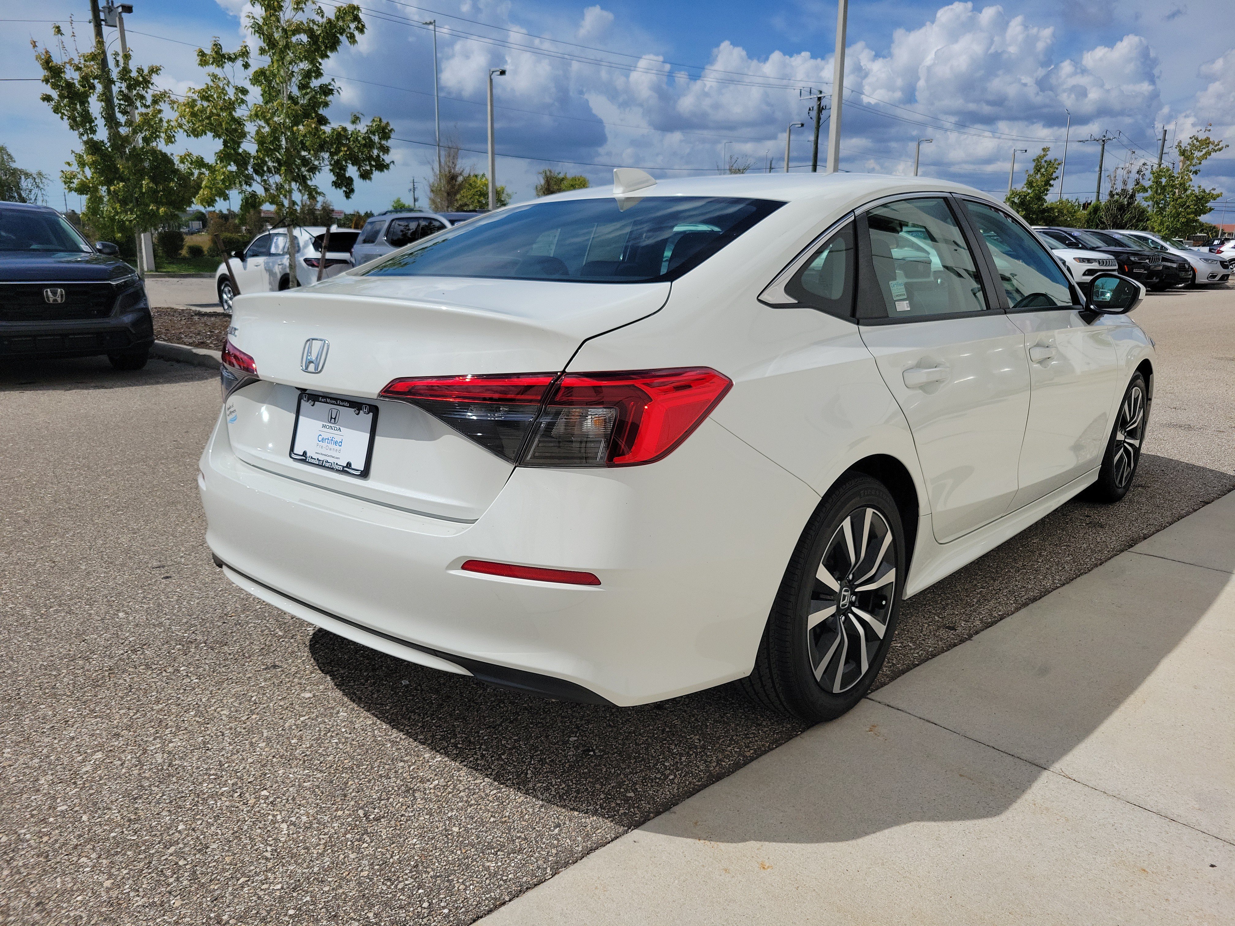 Used 2024 Honda Civic EX image 6