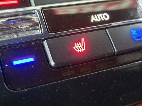 Used 2024 Lincoln Navigator Reserve image 28