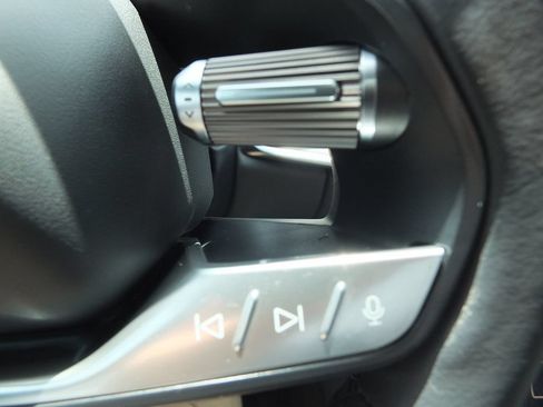 Used 2024 Lucid Air Touring AWD/4WD image 32