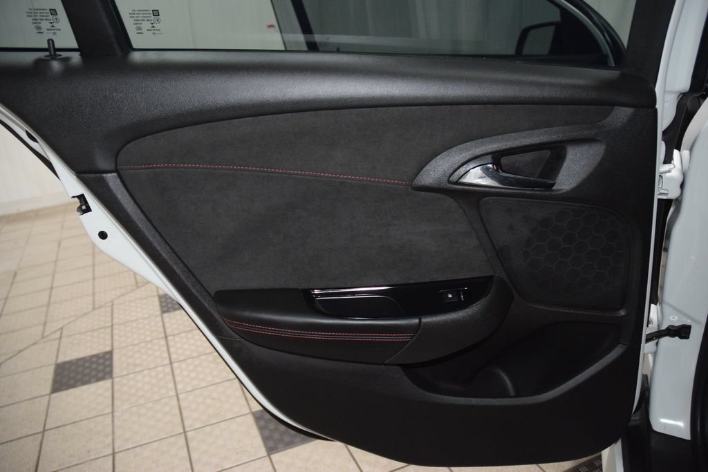 Used 2017 Chevrolet SS RWD image 46