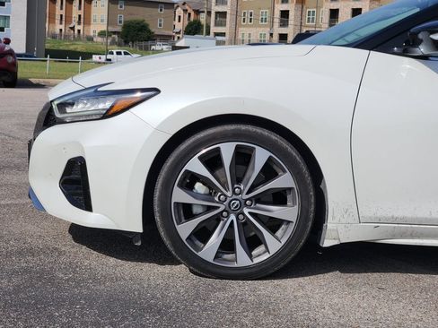 Used 2023 Nissan Maxima Platinum w/ Sport Mat Group FWD image 4