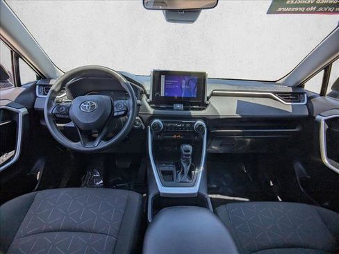 Used 2024 Toyota RAV4 XLE FWD image 16