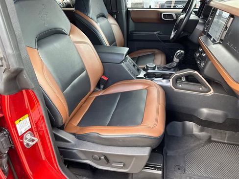 Used 2024 Ford Bronco Outer Banks image 12