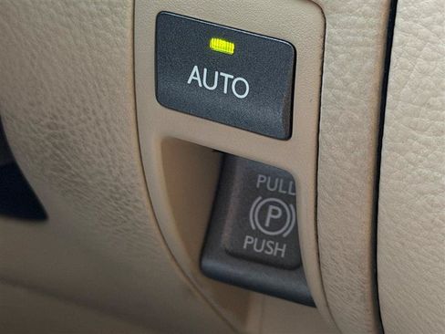 Used 2007 Lexus LS 460 RWD image 40
