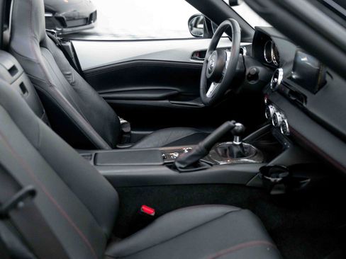 Used 2019 MAZDA MX-5 Miata Grand Touring w/ GT-S Package RWD image 80