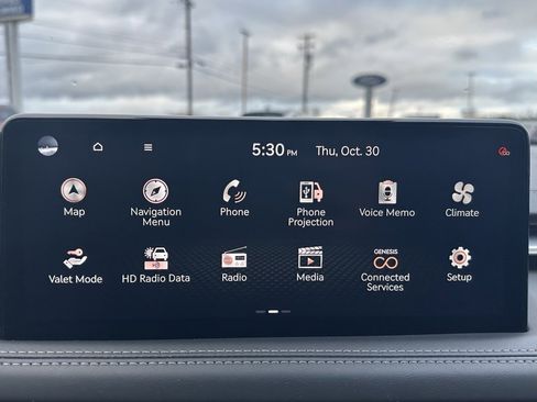 Used 2023 Genesis G70 2.0T image 25