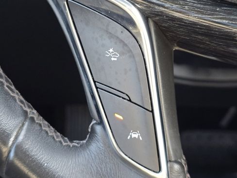 Used 2022 Cadillac XT5 Premium Luxury w/ LPO, Premium Carpet Package image 9