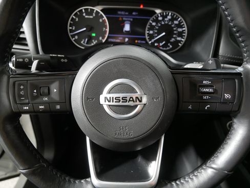 Used 2021 Nissan Rogue S image 25