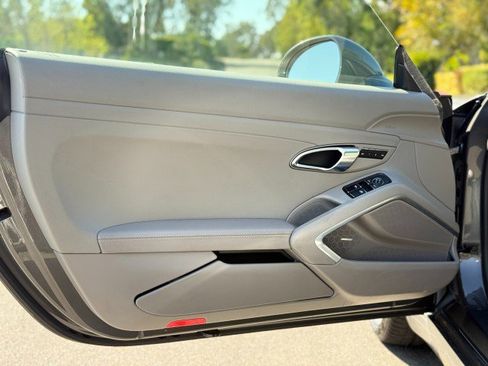 Used 2014 Porsche 911 Carrera image 9