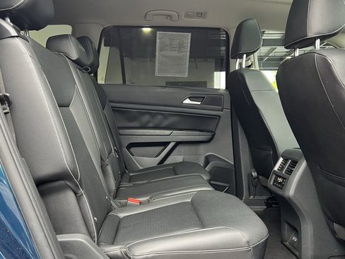 Used 2021 Volkswagen Atlas SE w/ Panoramic Sunroof Package image 19