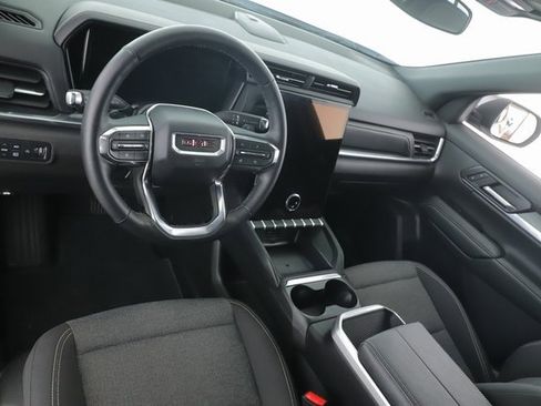 Used 2025 GMC Terrain Elevation image 17