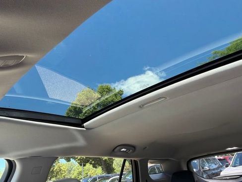 Used 2019 GMC Terrain SLT w/ Preferred Package AWD/4WD image 19