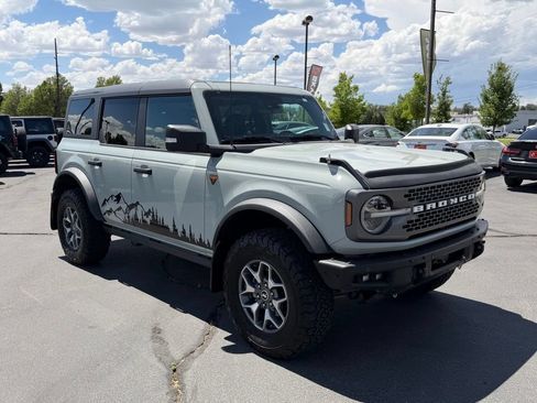 Used 2023 Ford Bronco Badlands AWD/4WD image 5