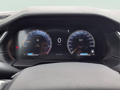 Used 2024 Jeep Grand Cherokee Limited AWD/4WD image 15