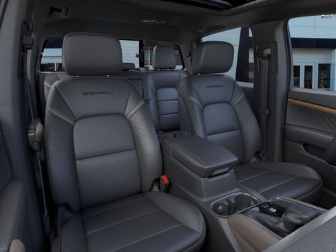 New 2026 GMC Canyon Denali AWD/4WD image 16