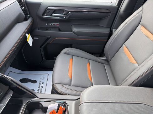 New 2026 GMC Sierra 1500 AT4 w/ AT4 Premium Package AWD/4WD image 31