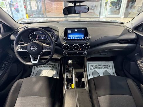 Used 2025 Nissan Sentra SV image 21