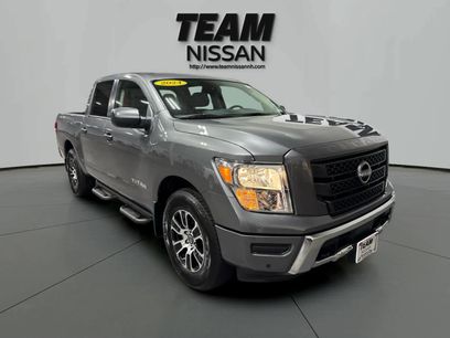 Used 2024 Nissan Titan SV w/ SV Convenience Package