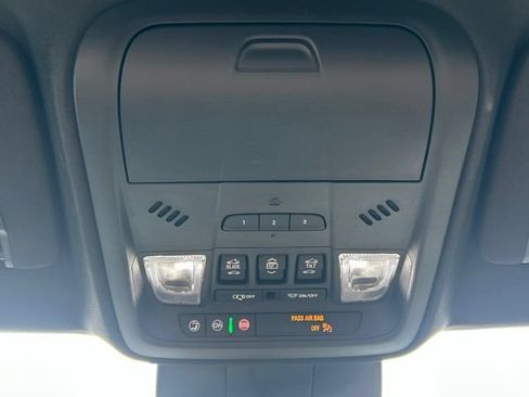 Used 2024 Cadillac XT4 Luxury w/ Cold Weather Package AWD/4WD image 75