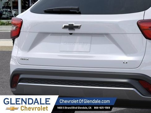 New 2026 Chevrolet Trax LT FWD image 14