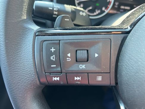 Certified 2021 Nissan Rogue SV AWD/4WD image 16