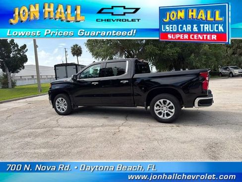 Used 2022 Chevrolet Silverado 1500 LTZ w/ Technology Package AWD/4WD image 7