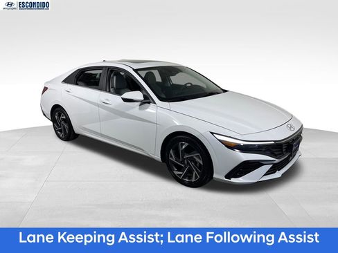 Used 2025 Hyundai Elantra Limited FWD image 7