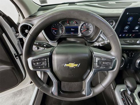 Used 2023 Chevrolet Blazer LT image 12