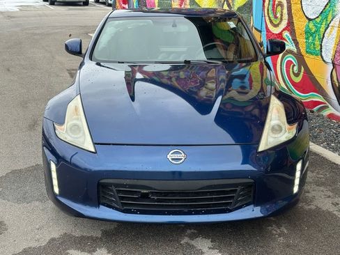 Used 2017 Nissan 370Z Coupe image 3