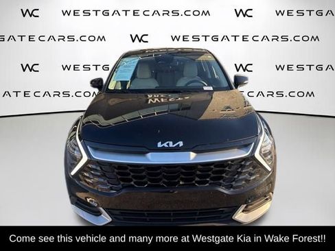 Used 2025 Kia Sportage EX image 2