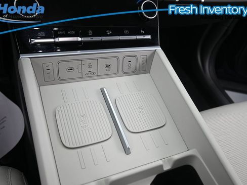 Used 2025 Hyundai Santa Fe Calligraphy FWD image 16