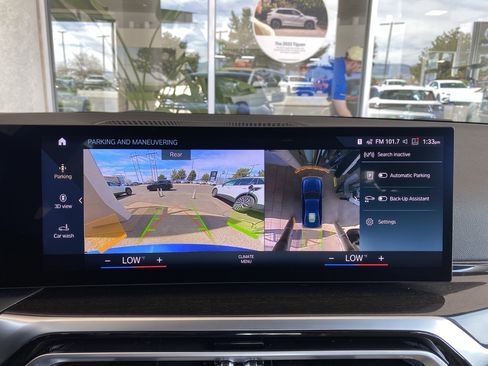 Used 2024 BMW 330i xDrive Sedan w/ Convenience Package image 4