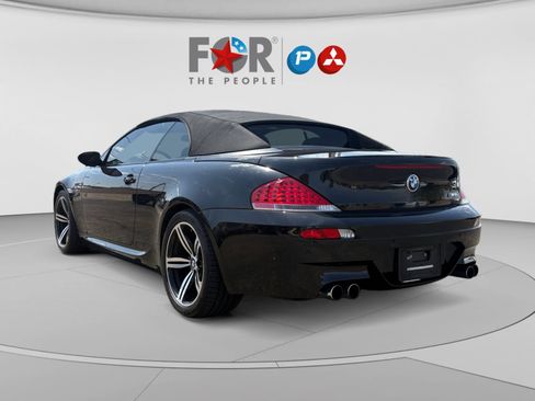 Used 2007 BMW M6 Convertible RWD image 3