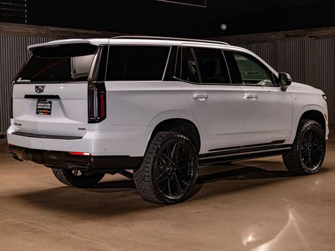 Used 2026 Cadillac Escalade Platinum Sport w/ LPO, ONYX Package image 10