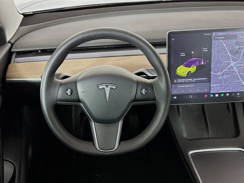 Used 2021 Tesla Model 3 Long Range image 17