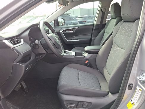 Used 2025 Toyota RAV4 XLE image 14