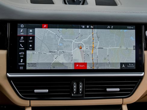 Used 2020 Porsche Cayenne image 22