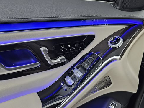 Certified 2023 Mercedes-Benz S 500 S 500 image 10