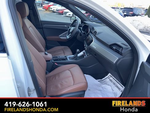 Used 2024 Audi Q3 2.0T Premium Plus image 40